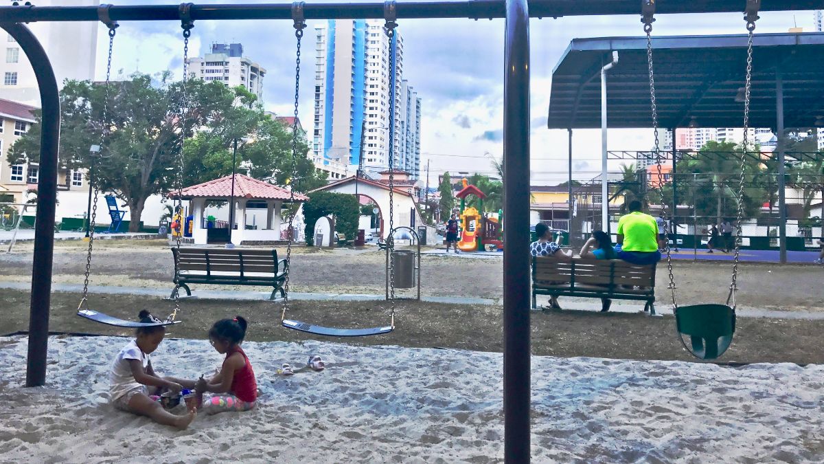 Life In El Dorado, Panama City | centralamerica.com