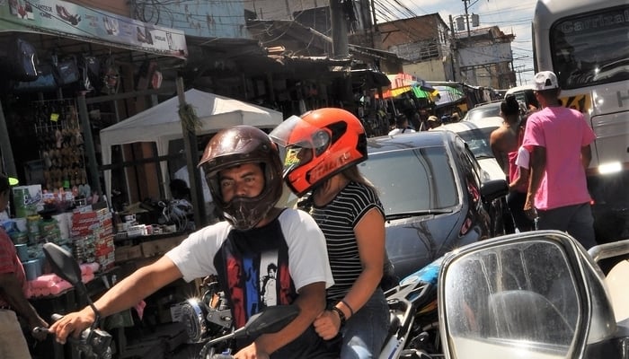 Driving around Central America: Tegucigalpa market traffic jam, Honduras 