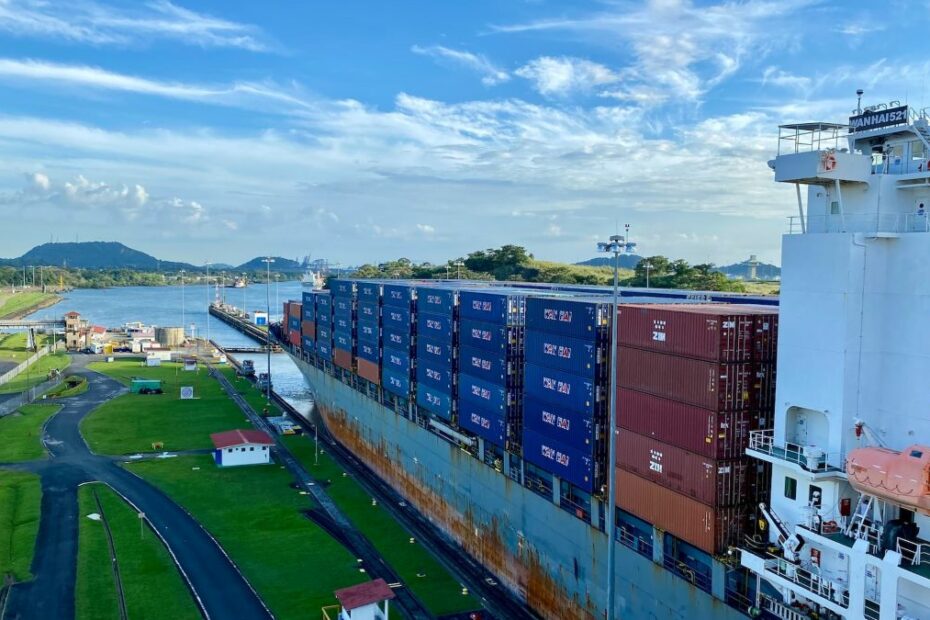 Miraflores Locks Visitor Center