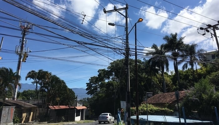 Nature in Costa Rica / Escazu's Urban Jungle / James Dyde