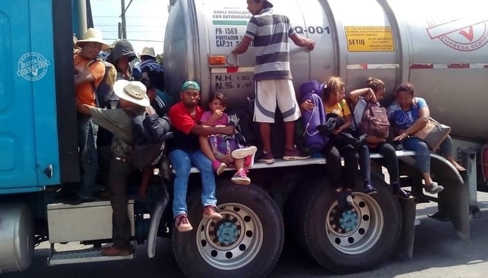 Central America Migrant Caravan / Paola Gomez Facebook Page