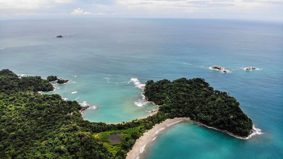 Manuel Antonio real estate