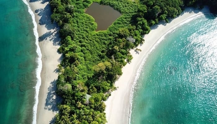 Costa Rican Tourism / Manual Antonio National Park / Photo credit to Adam Baker