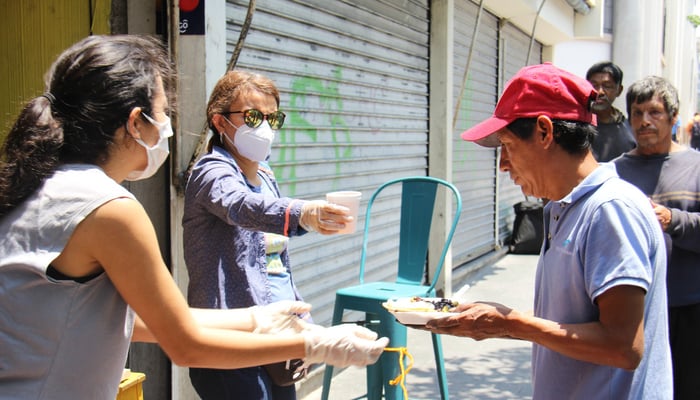 Donating food in Guatemala City during the COVID-19 pandemic