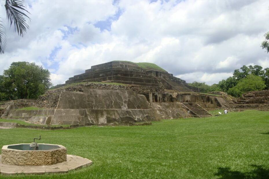 Archeological sites in El Salvador