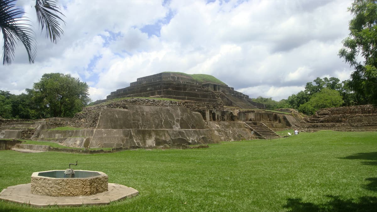 Archeological sites in El Salvador