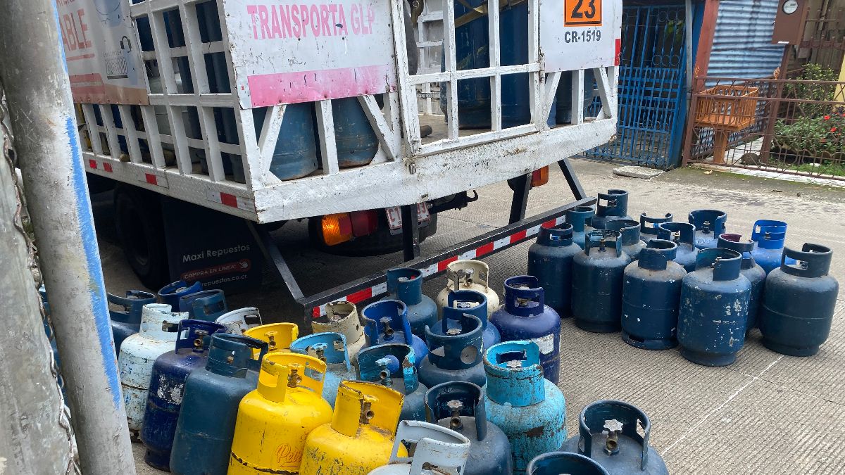 Cooking gas cylinders