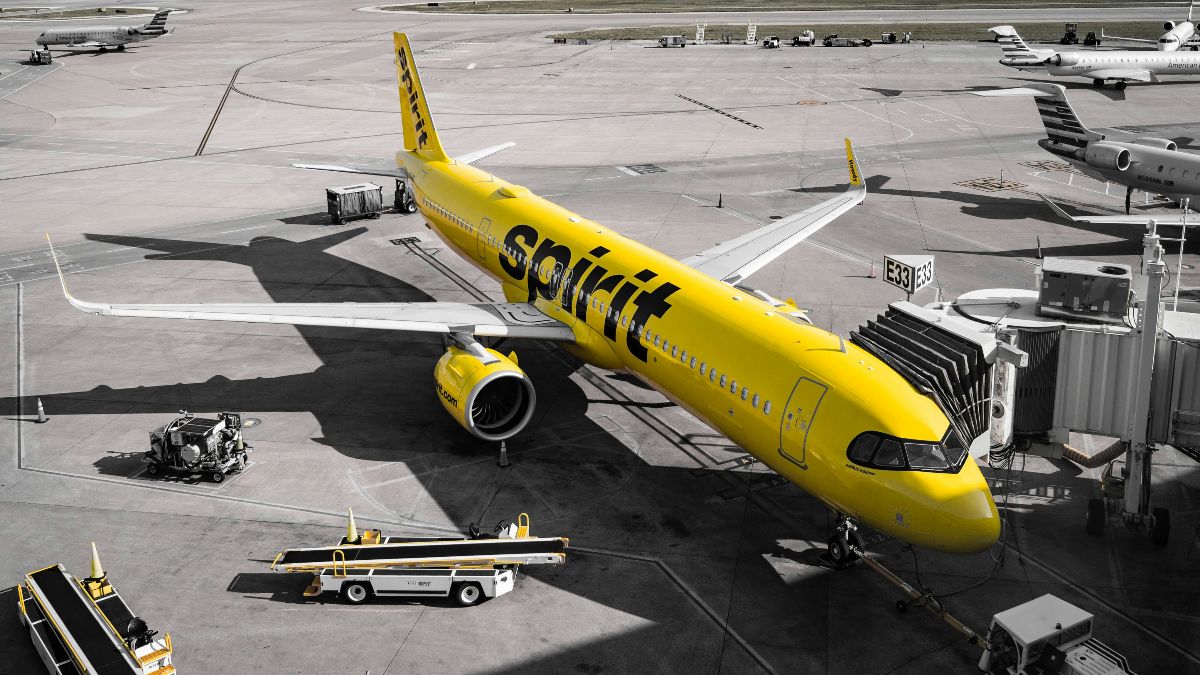 Spirit Airlines shuts down