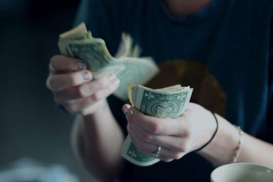 Cash in Central America