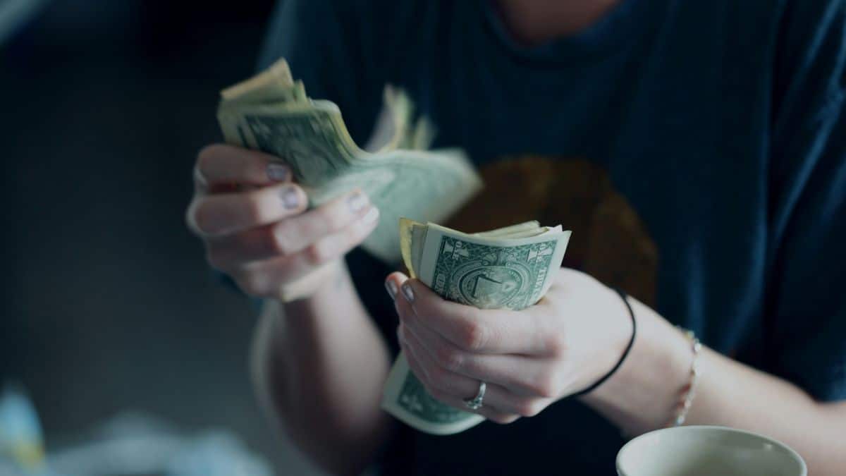 Cash in Central America