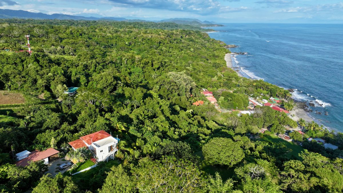 Airbnb cleaning rules Costa Rica