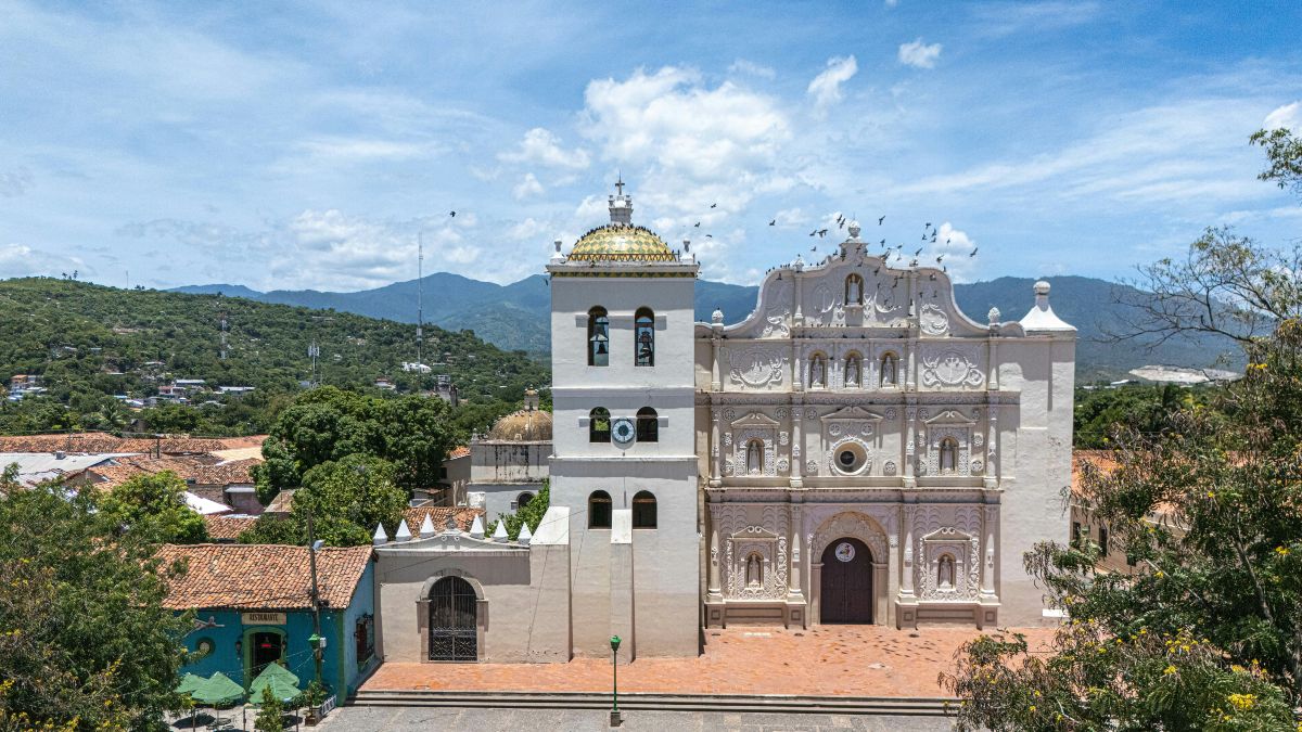 Rentista residency in Central America
